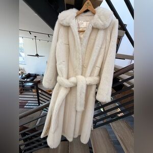 Vintage 60s Ivory/Cream Faux Fur Coat